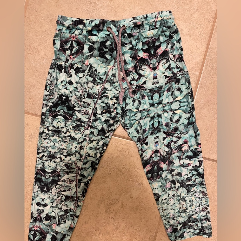 Munster Kids Leaf Print Jogger Pants Size 8 Green Nature Print Boys Girls